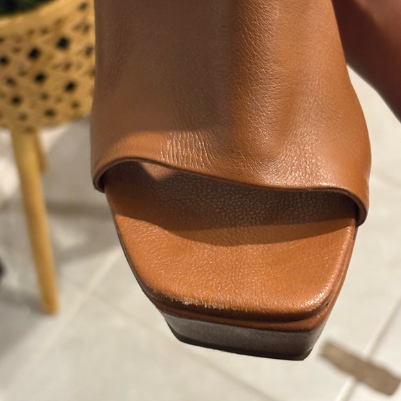 Elegant Brown Wedge Sandals - Picture 3 of 6